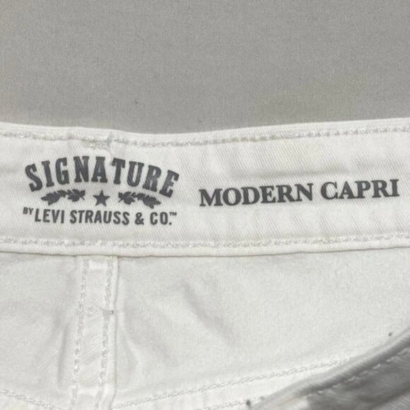 Levi's Modern Capri Pant Women's 12 White 5 Pocket Cuffed Stretch Denim Levi GUC - Picture 9 of 11